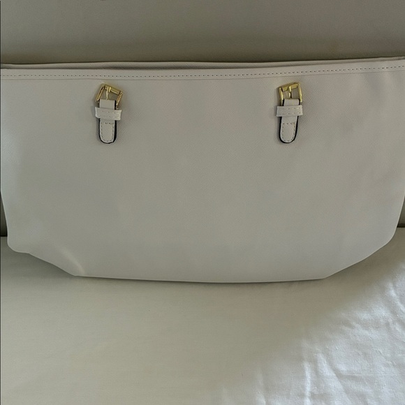 White fashion purse - Picture 3 of 6